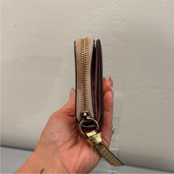 Jimmy Choo Gold Snakeskin Embossed Leather Compact Wallet EUC - Picture 3 of 8